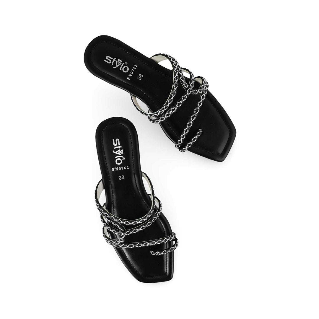 Black Fancy Chappal FN0762