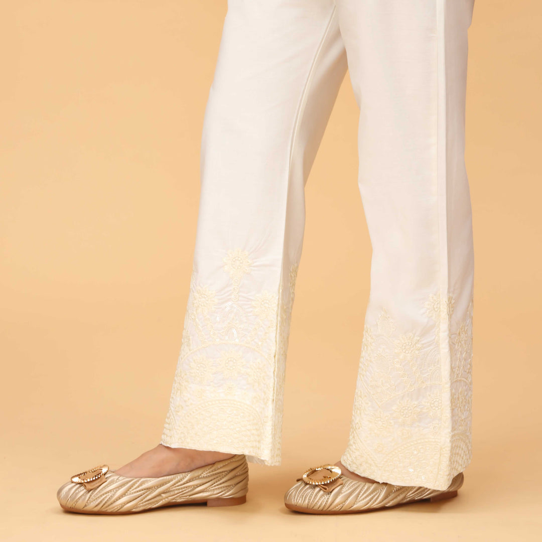 Cream Straight Fit Embellished Cambric Trouser PS4571